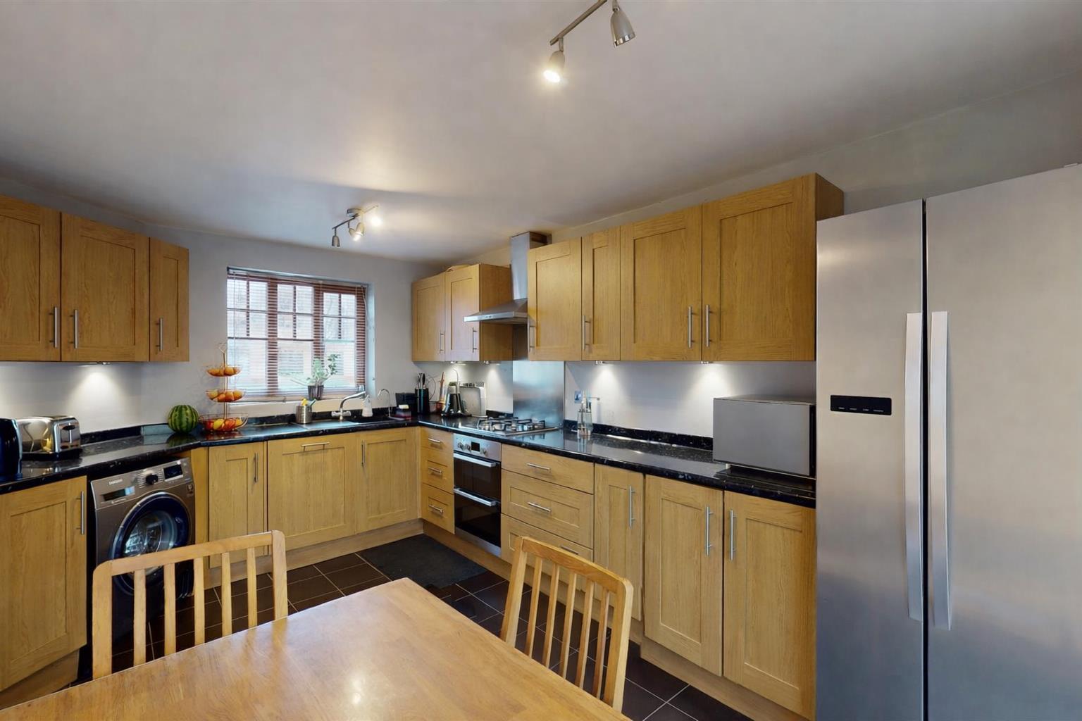 4 bed property in Exbury Lane, Milton Keynes